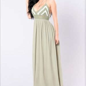 Ancient ruins maxi dress | Medium